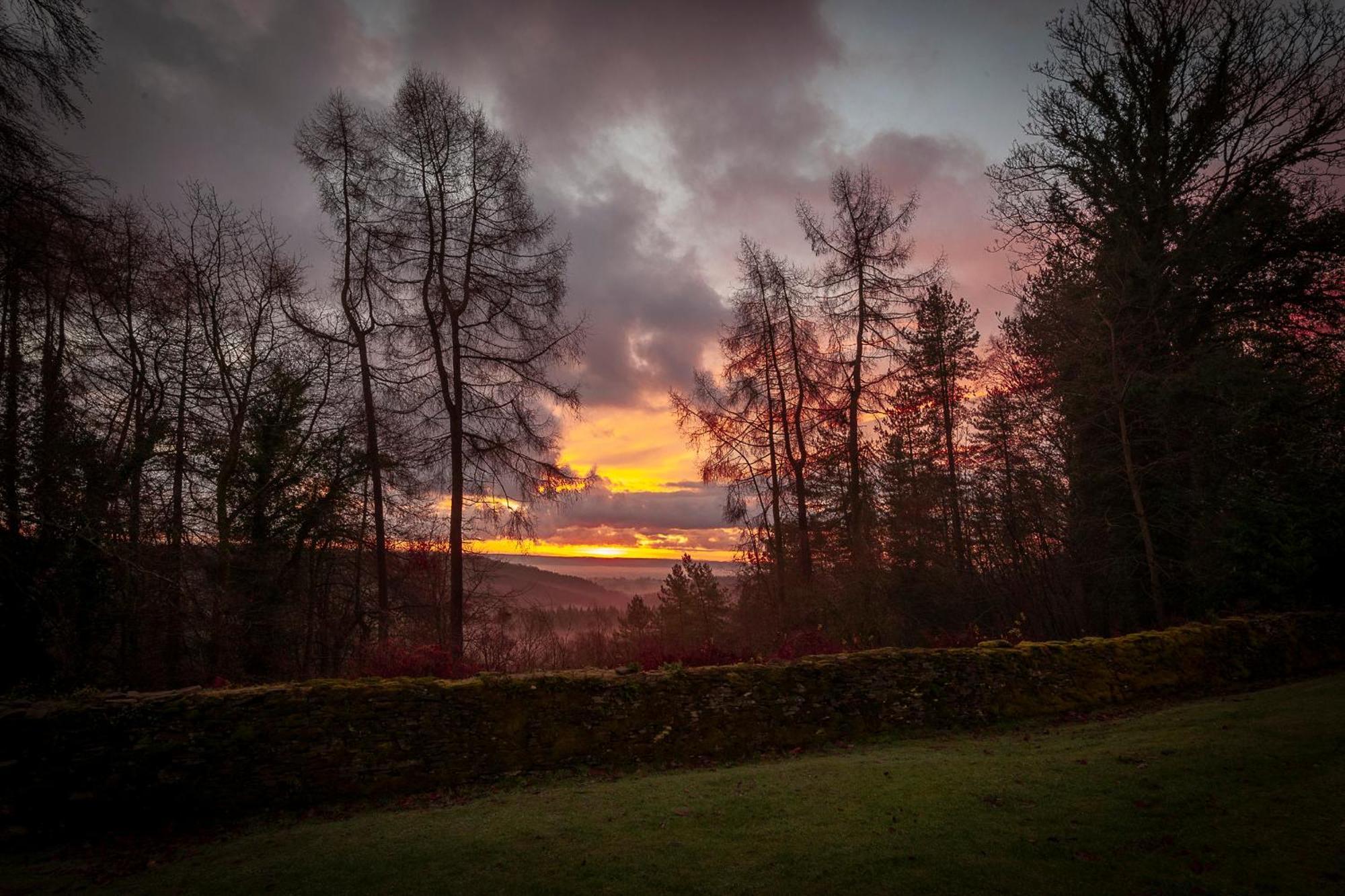 Danby Lodge Lydney Buitenkant foto