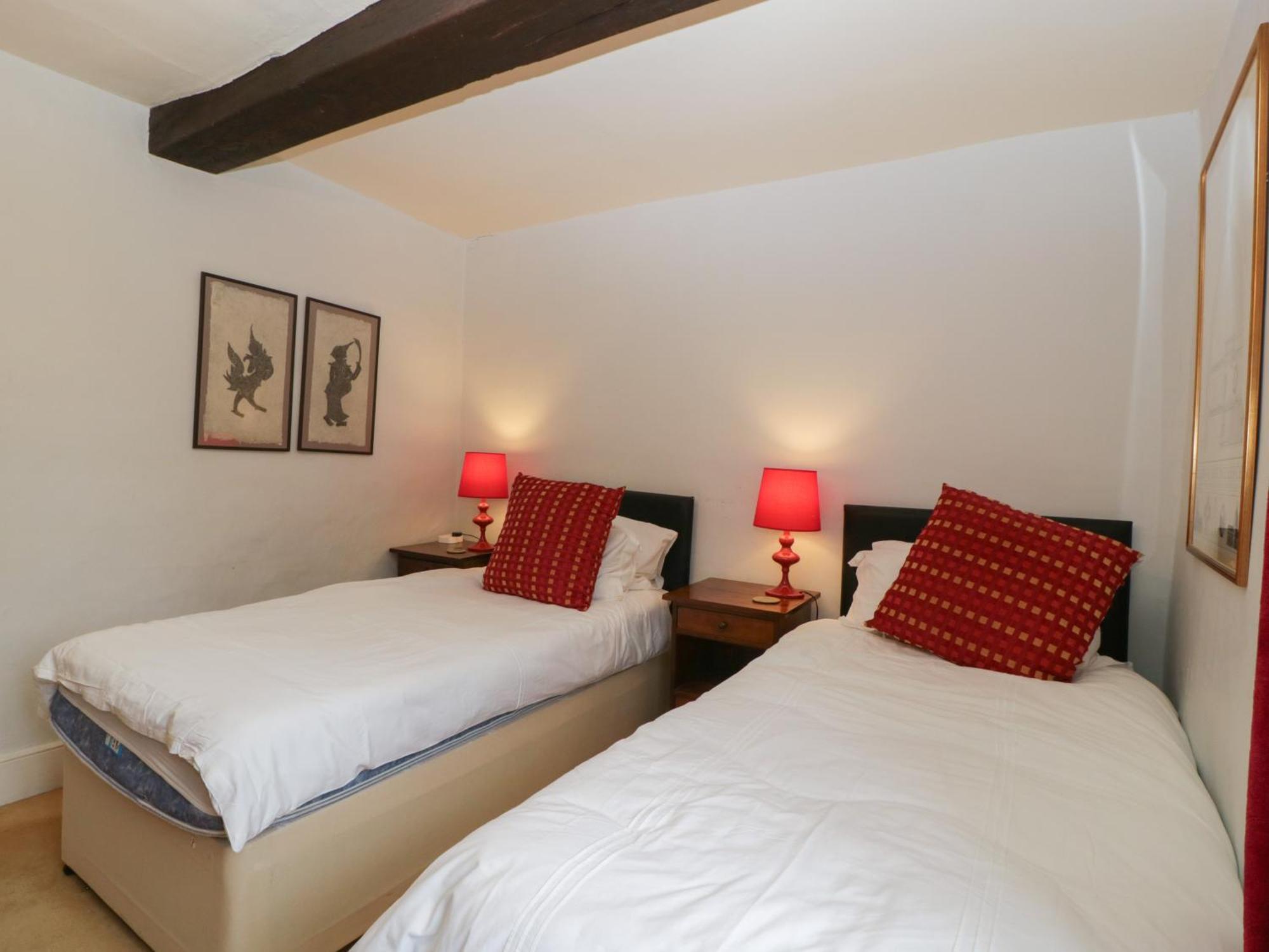 Danby Lodge Lydney Buitenkant foto