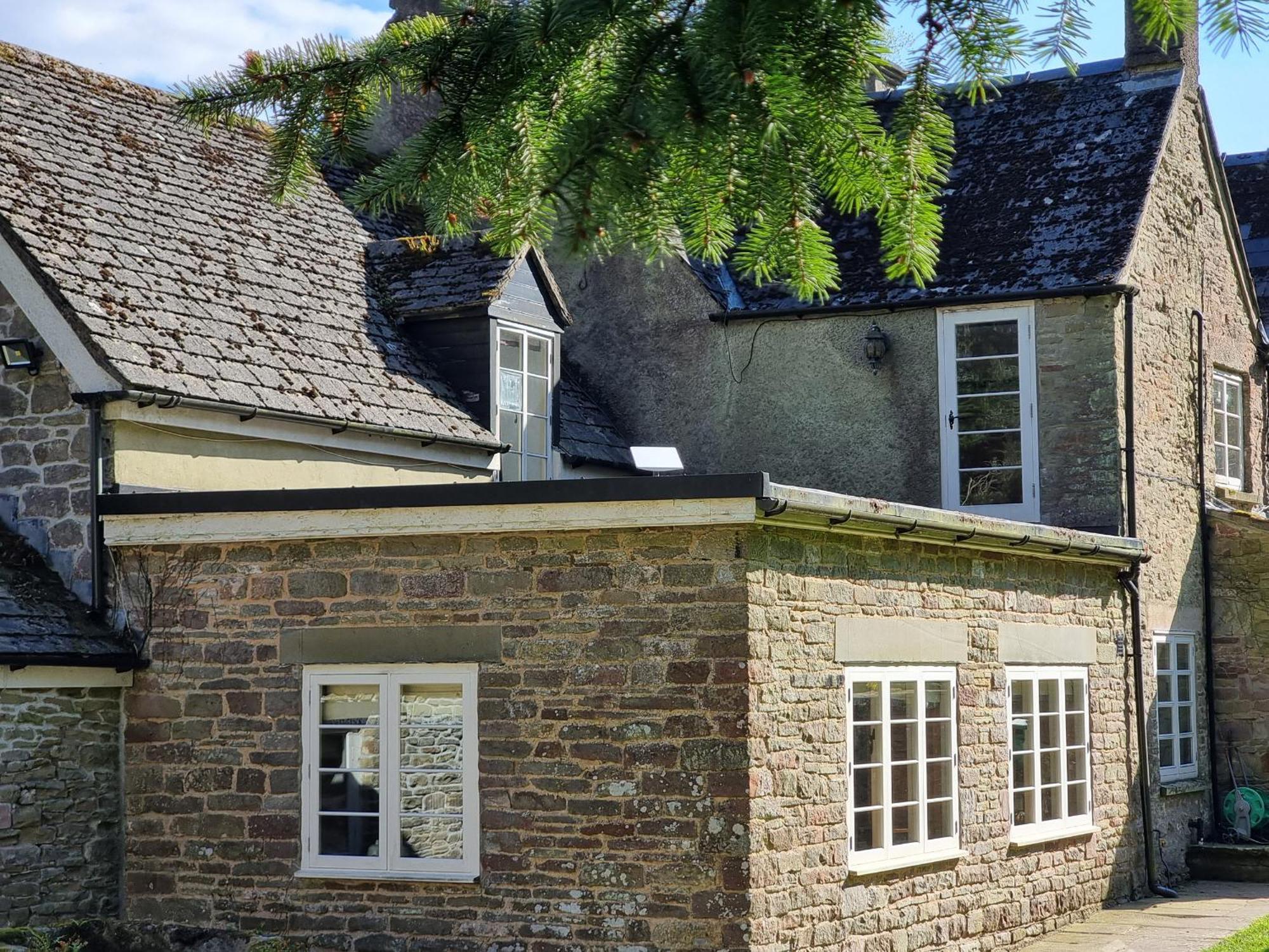 Danby Lodge Lydney Buitenkant foto