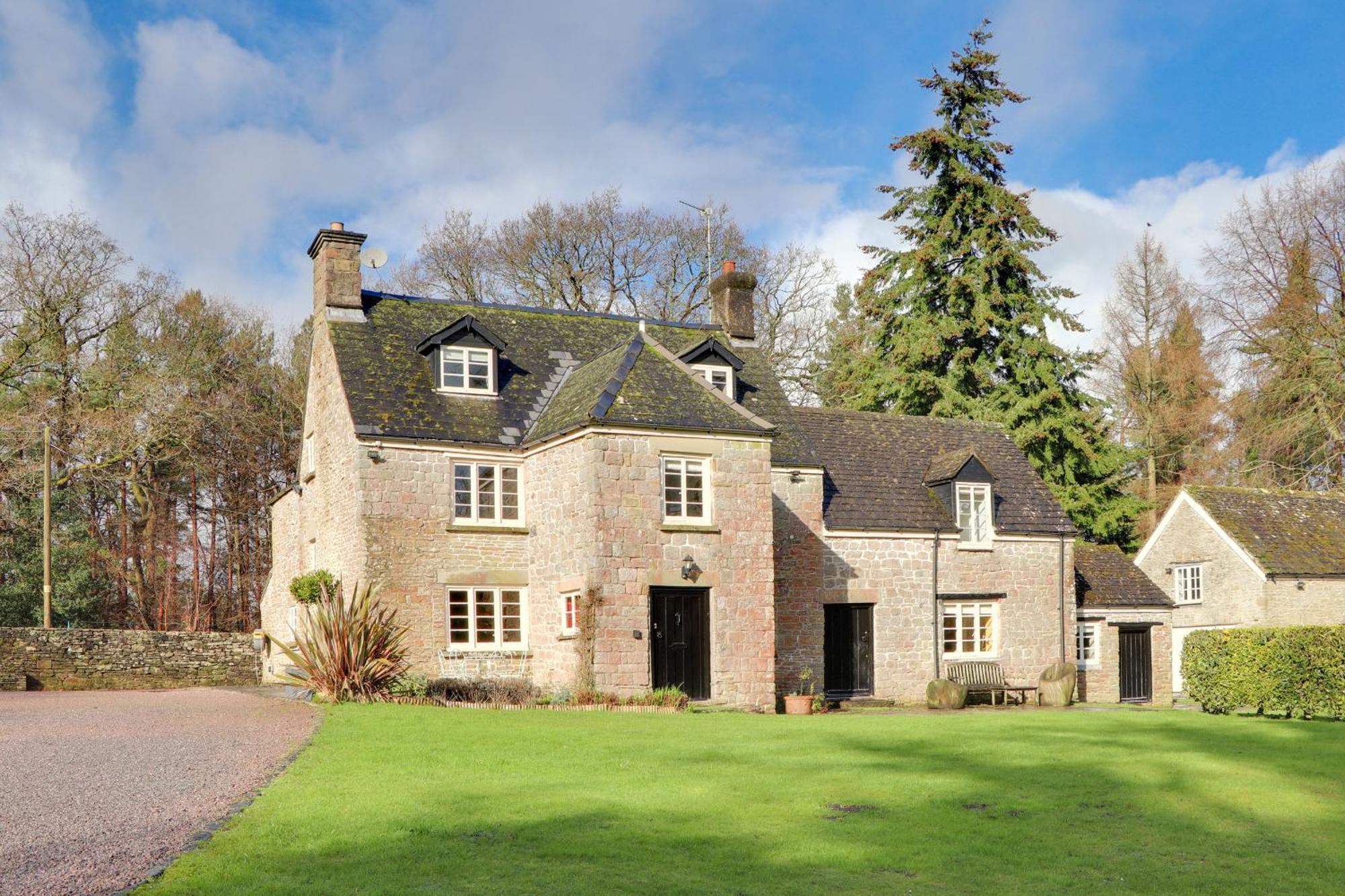 Danby Lodge Lydney Buitenkant foto